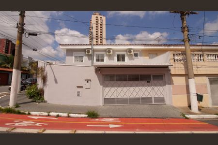 Casa à venda com 160m², 3 quartos e 2 vagasFachada