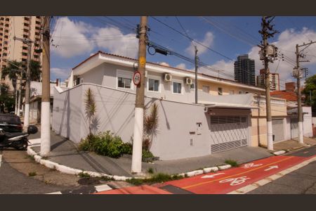 Casa à venda com 160m², 3 quartos e 2 vagasFachada