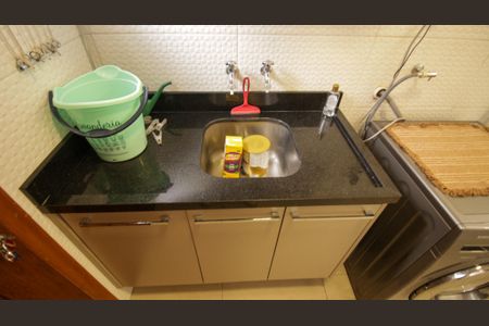 Casa à venda com 160m², 3 quartos e 2 vagasÁrea de Serviço