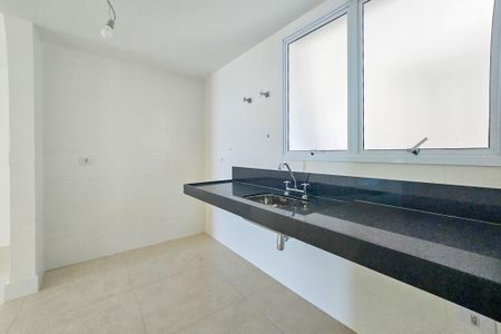 Apartamento para alugar com 117m², 3 quartos e 3 vagas Apartamento para alugar com 117m², 3 quartos e 3 vagasCozinha