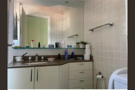 Apartamento à venda com 43m², 1 quarto e 1 vagaFoto 01