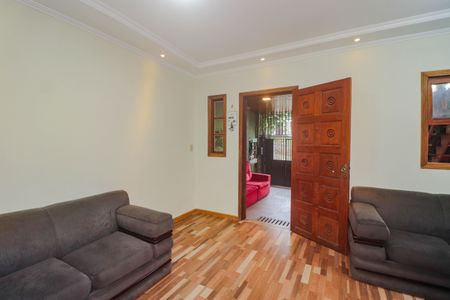 Casa à venda com 180m², 3 quartos e 2 vagasSala