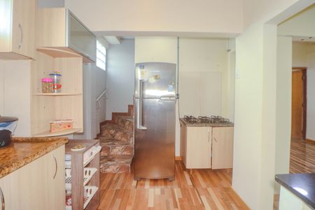 Casa à venda com 180m², 3 quartos e 2 vagasCozinha