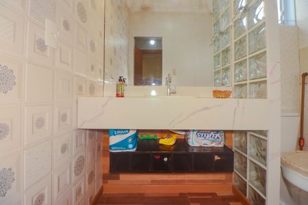 Casa à venda com 180m², 3 quartos e 2 vagasLavabo