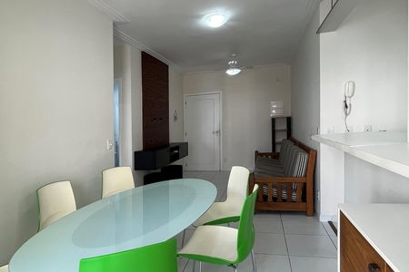 Sala de apartamento para alugar com 2 quartos, 64m² em Marapé, Santos