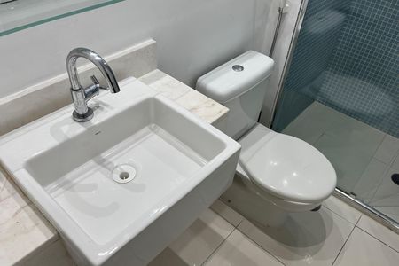 Apartamento para alugar com 64m², 2 quartos e 1 vagaBanheiro Social
