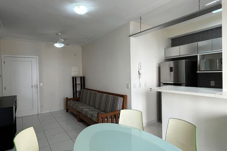 Sala de apartamento para alugar com 2 quartos, 64m² em Marapé, Santos