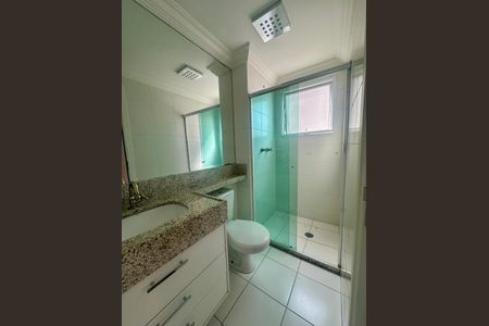 Apartamento à venda com 67m², 3 quartos e 1 vaga Apartamento à venda com 67m², 3 quartos e 1 vagaBanheiro da Suíte