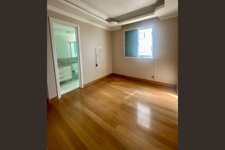 Apartamento à venda com 67m², 3 quartos e 1 vaga Apartamento à venda com 67m², 3 quartos e 1 vagaQuarto Suíte