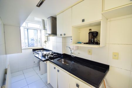 Apartamento à venda com 60m², 2 quartos e 1 vagaCozinha