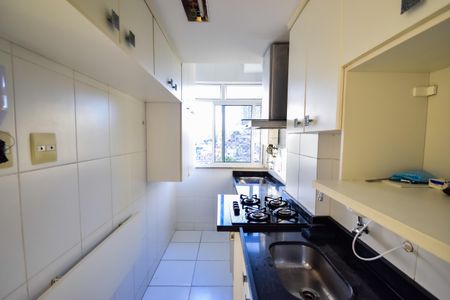 Apartamento à venda com 60m², 2 quartos e 1 vagaCozinha
