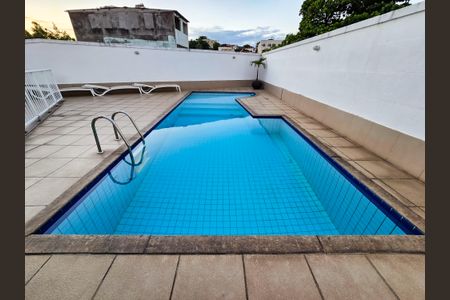 Apartamento à venda com 60m², 2 quartos e 1 vagaÁrea comum - Piscina