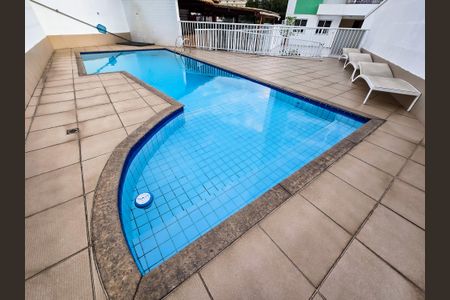 Apartamento à venda com 60m², 2 quartos e 1 vagaÁrea comum - Piscina
