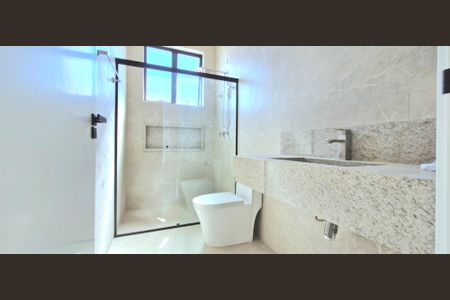 Casa de condomínio à venda com 224m², 3 quartos e 2 vagasBanheiro Social