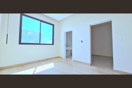 Casa de condomínio à venda com 224m², 3 quartos e 2 vagasSuíte