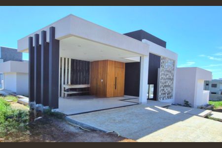 Casa de condomínio à venda com 224m², 3 quartos e 2 vagasFachada da Casa