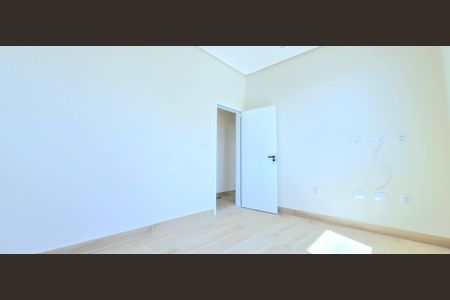 Casa de condomínio à venda com 224m², 3 quartos e 2 vagasQuarto 2