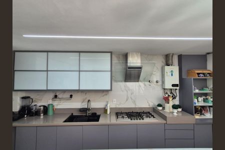 Apartamento à venda com 198m², 3 quartos e 2 vagas Apartamento à venda com 198m², 3 quartos e 2 vagasCozinha