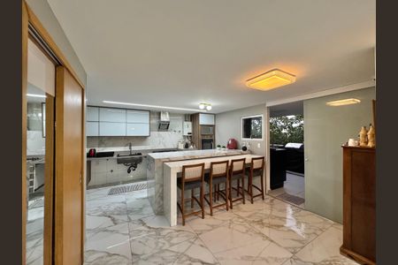 Apartamento à venda com 198m², 3 quartos e 2 vagas Apartamento à venda com 198m², 3 quartos e 2 vagasSala