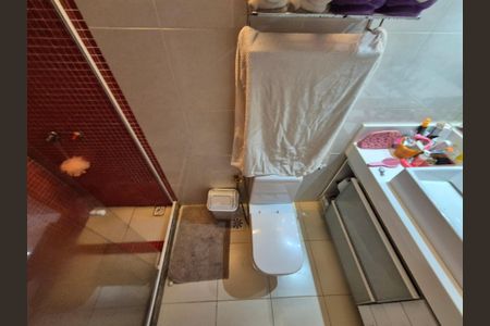 Apartamento à venda com 198m², 3 quartos e 2 vagas Apartamento à venda com 198m², 3 quartos e 2 vagasSuíte 2