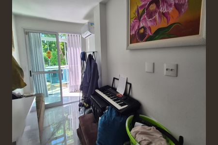 Apartamento à venda com 198m², 3 quartos e 2 vagas Apartamento à venda com 198m², 3 quartos e 2 vagasQuarto 1