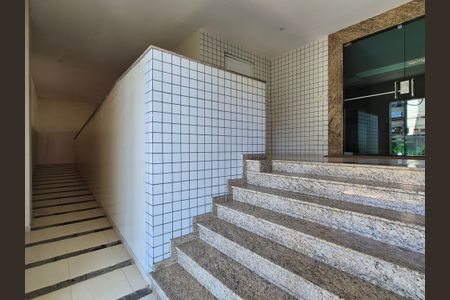 Apartamento à venda com 198m², 3 quartos e 2 vagas Apartamento à venda com 198m², 3 quartos e 2 vagasÁrea comum