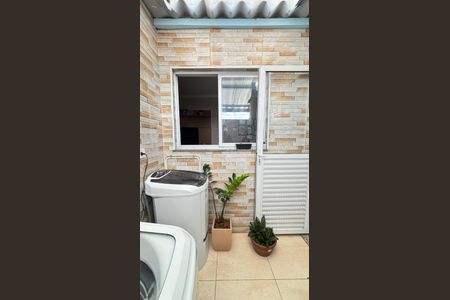 Apartamento à venda com 44m², 2 quartos e 1 vaga Apartamento à venda com 44m², 2 quartos e 1 vagaÁrea de Serviço