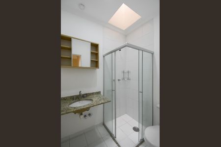 Casa de condomínio à venda com 101m², 3 quartos e 2 vagasBanheiro Social 2