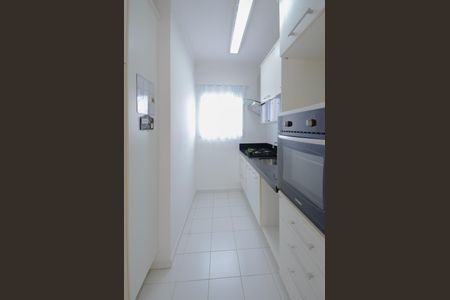 Casa de condomínio à venda com 101m², 3 quartos e 2 vagasCozinha - Armários