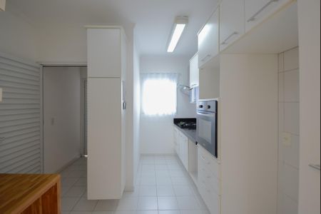 Casa de condomínio à venda com 101m², 3 quartos e 2 vagasCozinha - Armários