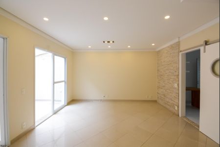 Casa de condomínio à venda com 101m², 3 quartos e 2 vagasSala