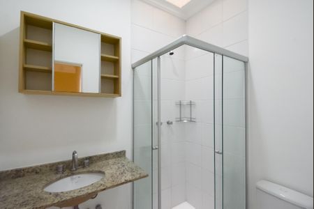 Casa de condomínio à venda com 101m², 3 quartos e 2 vagasBanheiro Social 2