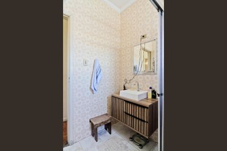 Casa para alugar com 300m², 3 quartos e 3 vagasBanheiro