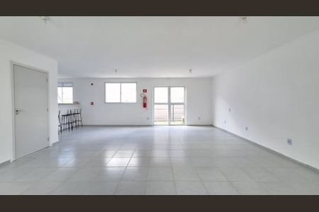 Apartamento para alugar com 35m², 2 quartos e sem vagaÁrea comum - Salão de festas