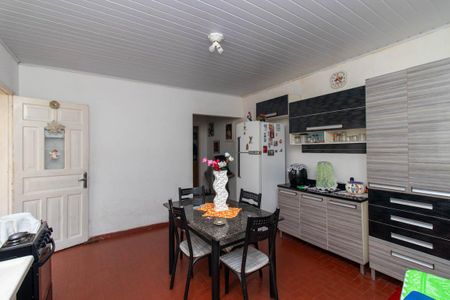 Casa à venda com 244m², 5 quartos e 4 vagasCozinha 1