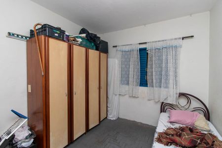 Casa à venda com 244m², 5 quartos e 4 vagasQuarto 2