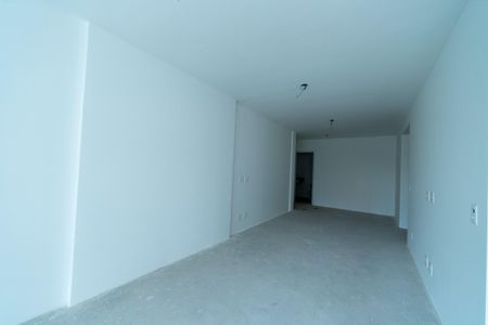 Apartamento à venda com 113m², 2 quartos e 2 vagasSala