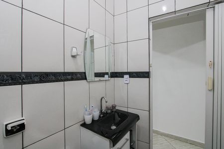 Casa à venda com 220m², 3 quartos e 1 vagaBanheiro 