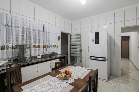 Casa à venda com 220m², 3 quartos e 1 vagaCozinha 