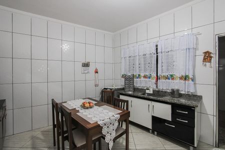 Casa à venda com 220m², 3 quartos e 1 vagaCozinha 