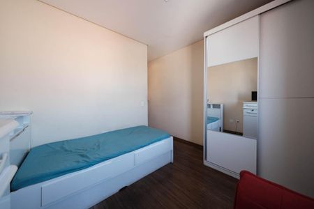 Casa à venda com 200m², 3 quartos e 5 vagasQuarto