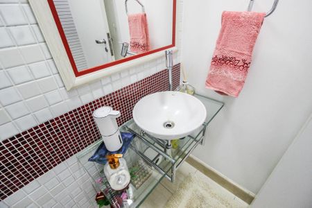 Casa à venda com 280m², 3 quartos e 4 vagasLavabo