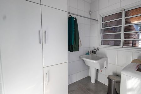 Casa à venda com 280m², 3 quartos e 4 vagasÁrea de serviço