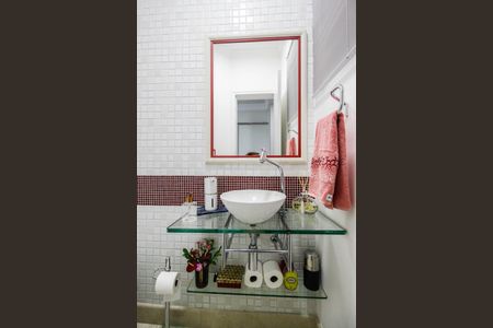 Casa à venda com 280m², 3 quartos e 4 vagasLavabo