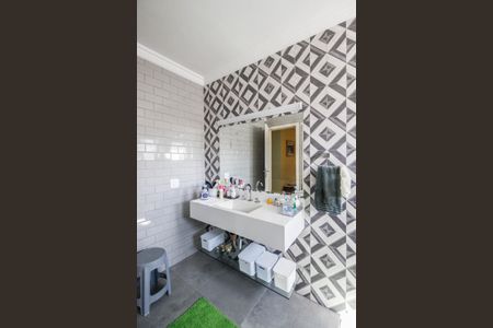 Casa à venda com 280m², 3 quartos e 4 vagasSuíte