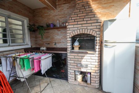 Casa à venda com 280m², 3 quartos e 4 vagasChurrasqueira