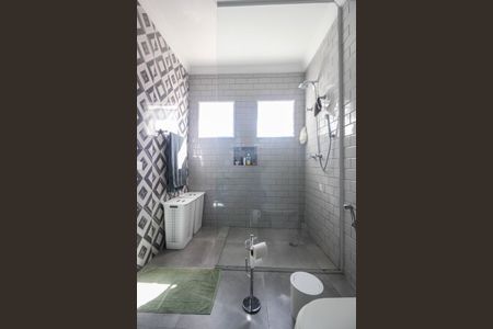 Casa à venda com 280m², 3 quartos e 4 vagasSuíte