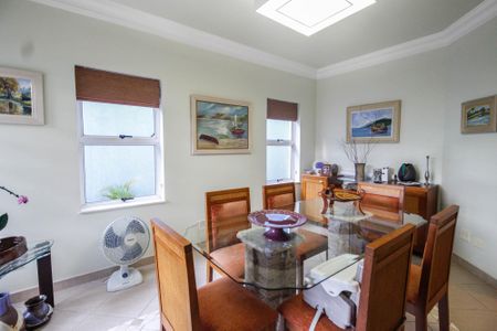 Casa à venda com 280m², 3 quartos e 4 vagasSala de jantar