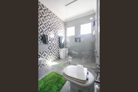 Casa à venda com 280m², 3 quartos e 4 vagasSuíte