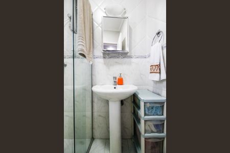 Casa à venda com 280m², 3 quartos e 4 vagasBanheiro de serviço